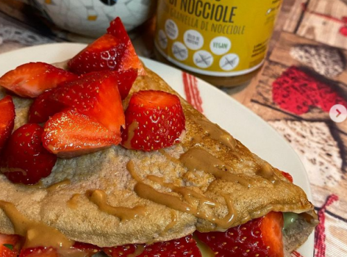 CREPES PROTEICA FRAGOLE E NOCCIOLE