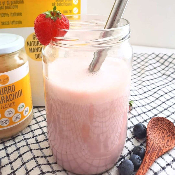 SMOOTHIE PROTEICO ALLA FRAGOLA