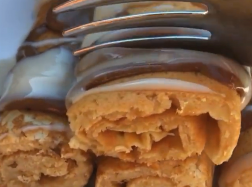 CRÊPES PROTEICHE FARCITE CON CREMA DI COCCO E CREMA DI ARACHIDI AL CIOCCOLATO